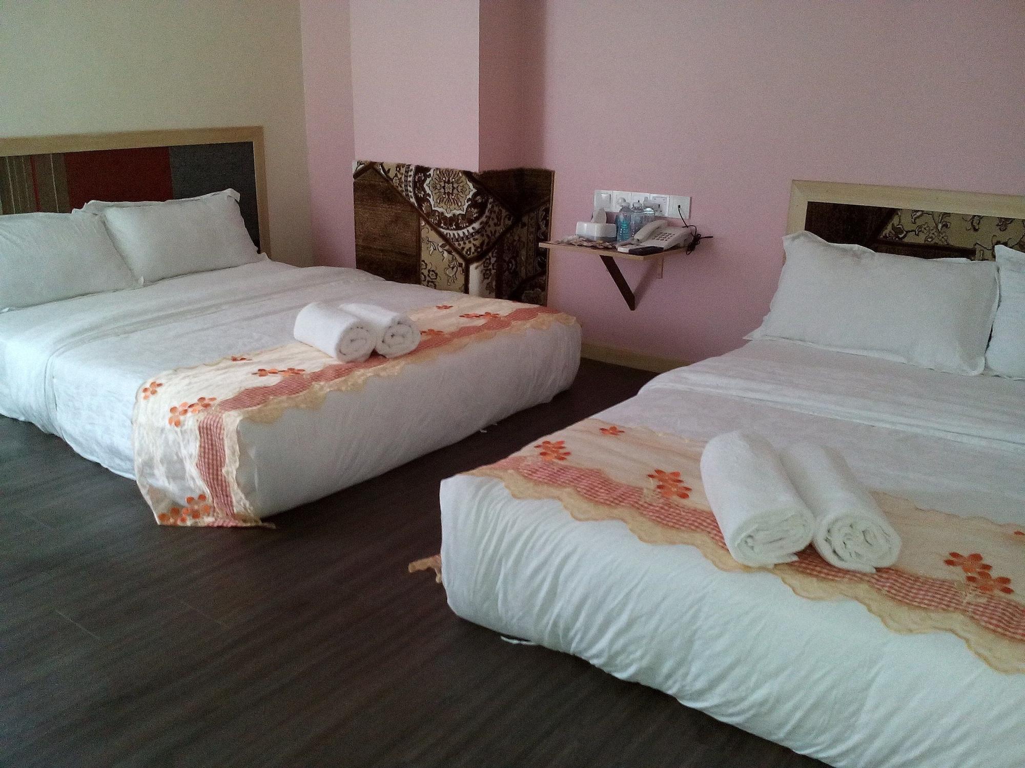 S8 Boutique Hotel Near Klia 1 & Klia 2 เซปัง ภายนอก รูปภาพ