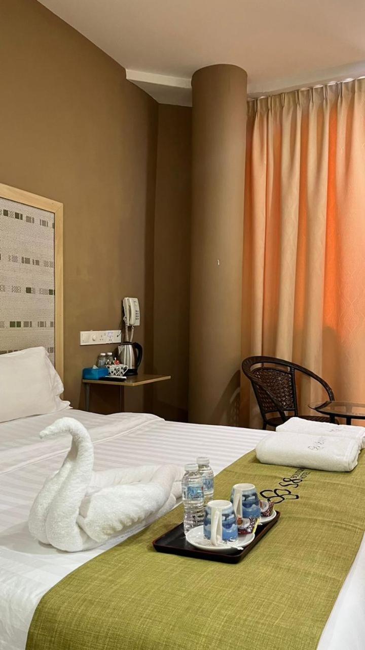 S8 Boutique Hotel Near Klia 1 & Klia 2 เซปัง ภายนอก รูปภาพ