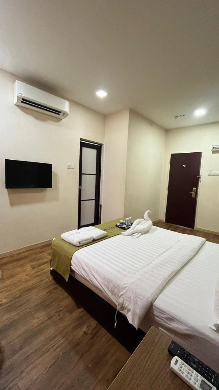 S8 Boutique Hotel Near Klia 1 & Klia 2 เซปัง ภายนอก รูปภาพ