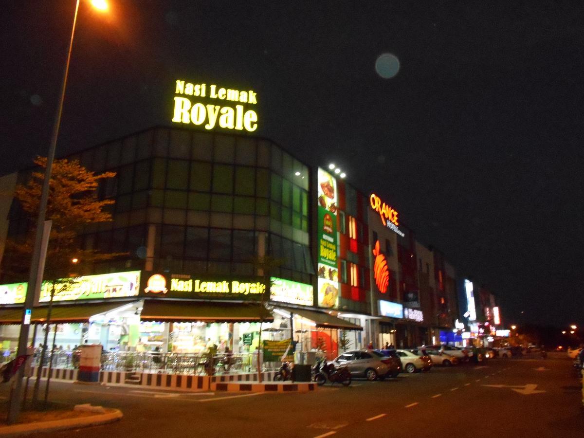 S8 Boutique Hotel Near Klia 1 & Klia 2 เซปัง ภายนอก รูปภาพ