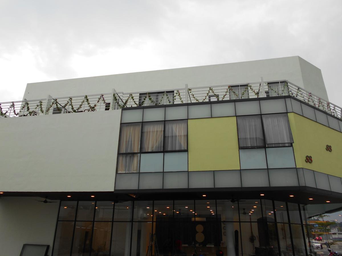S8 Boutique Hotel Near Klia 1 & Klia 2 เซปัง ภายนอก รูปภาพ