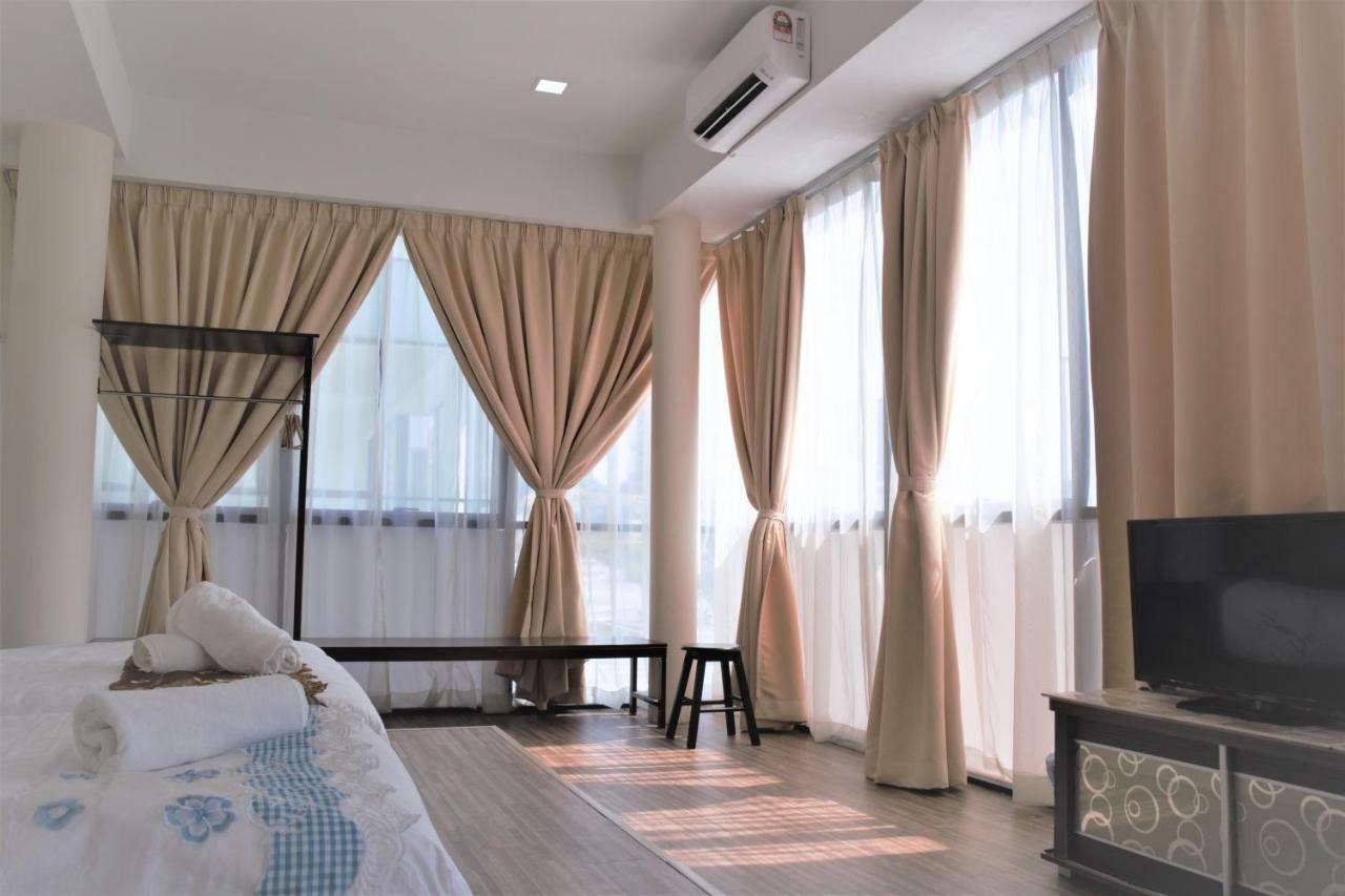 S8 Boutique Hotel Near Klia 1 & Klia 2 เซปัง ภายนอก รูปภาพ